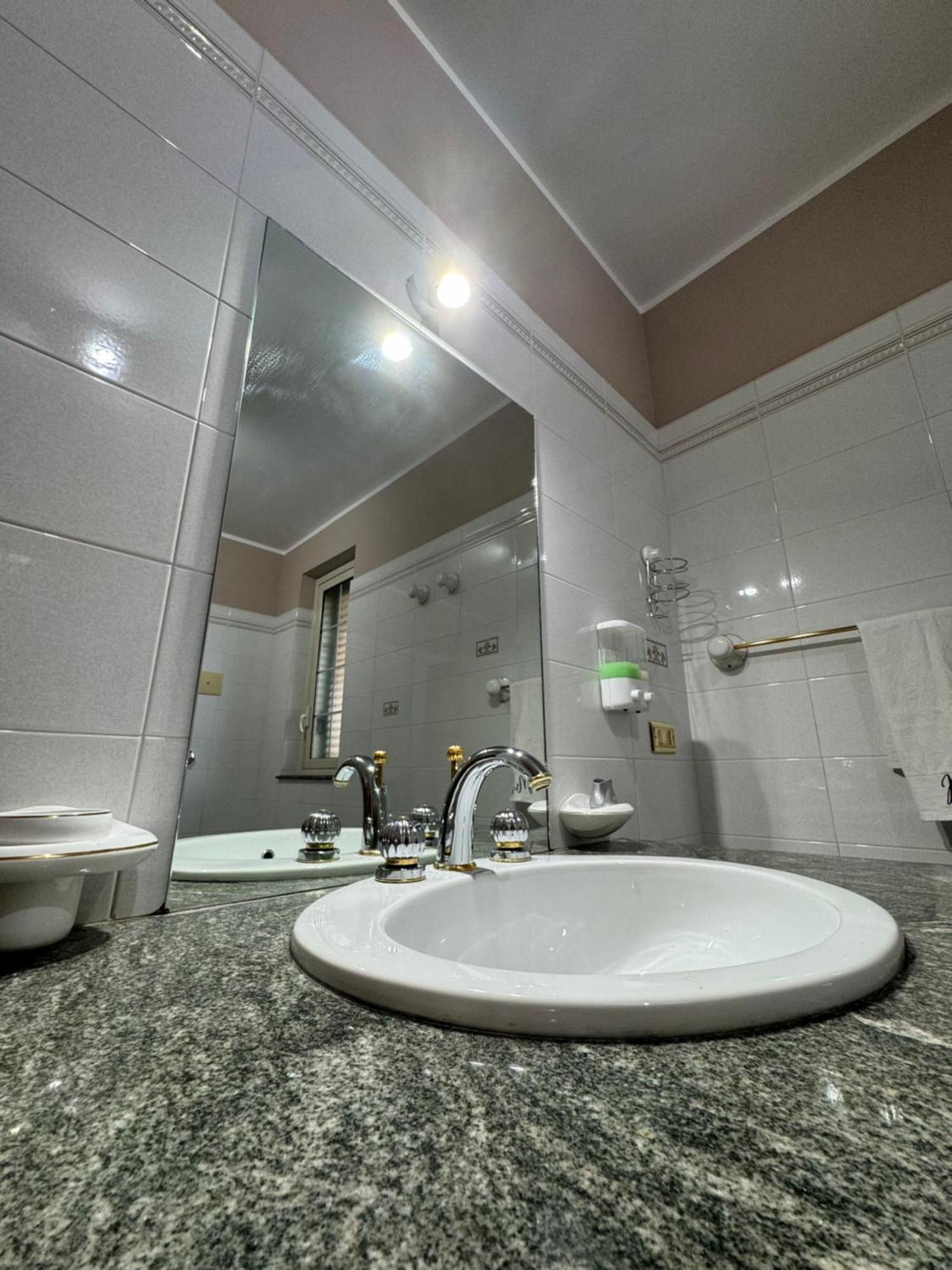 Rose Antiche Sicily Bed & Breakfast